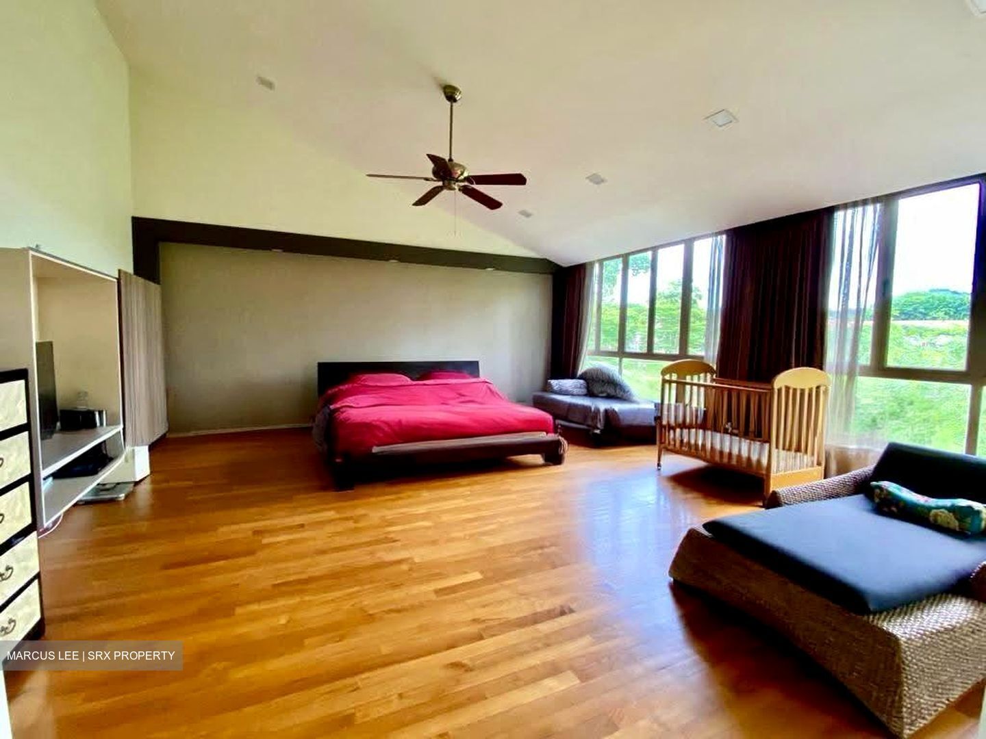 Hazel Park Terrace (D23), Terrace #616761591